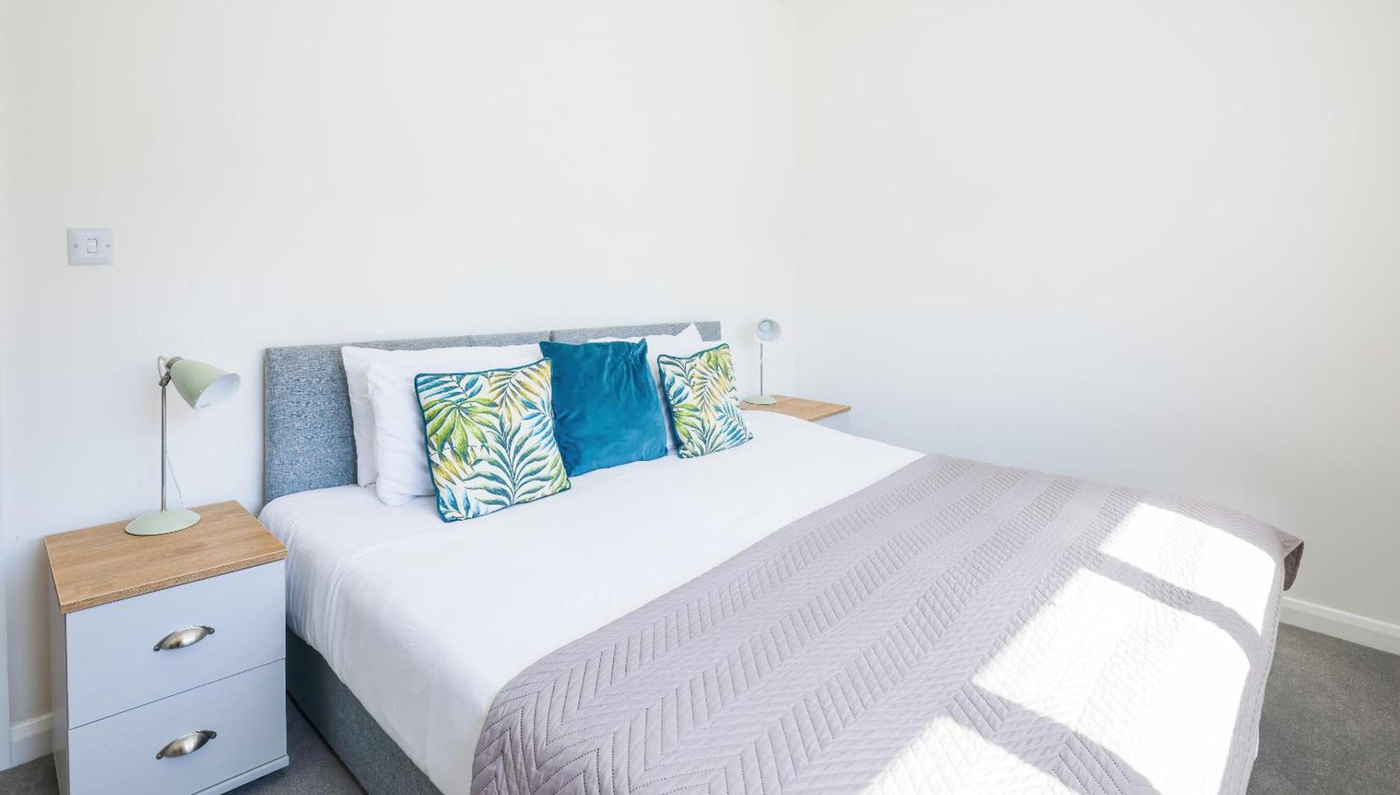 Modern, City Living Apartments- Private Parking 牛津 客房 照片